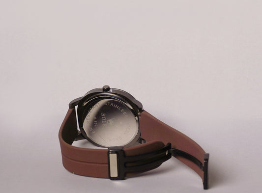Rlx - Unique Design Magnetic Lock & Silicone Straps Watch