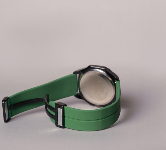 Rlx - Unique Design Magnetic Lock & Silicone Straps Watch date